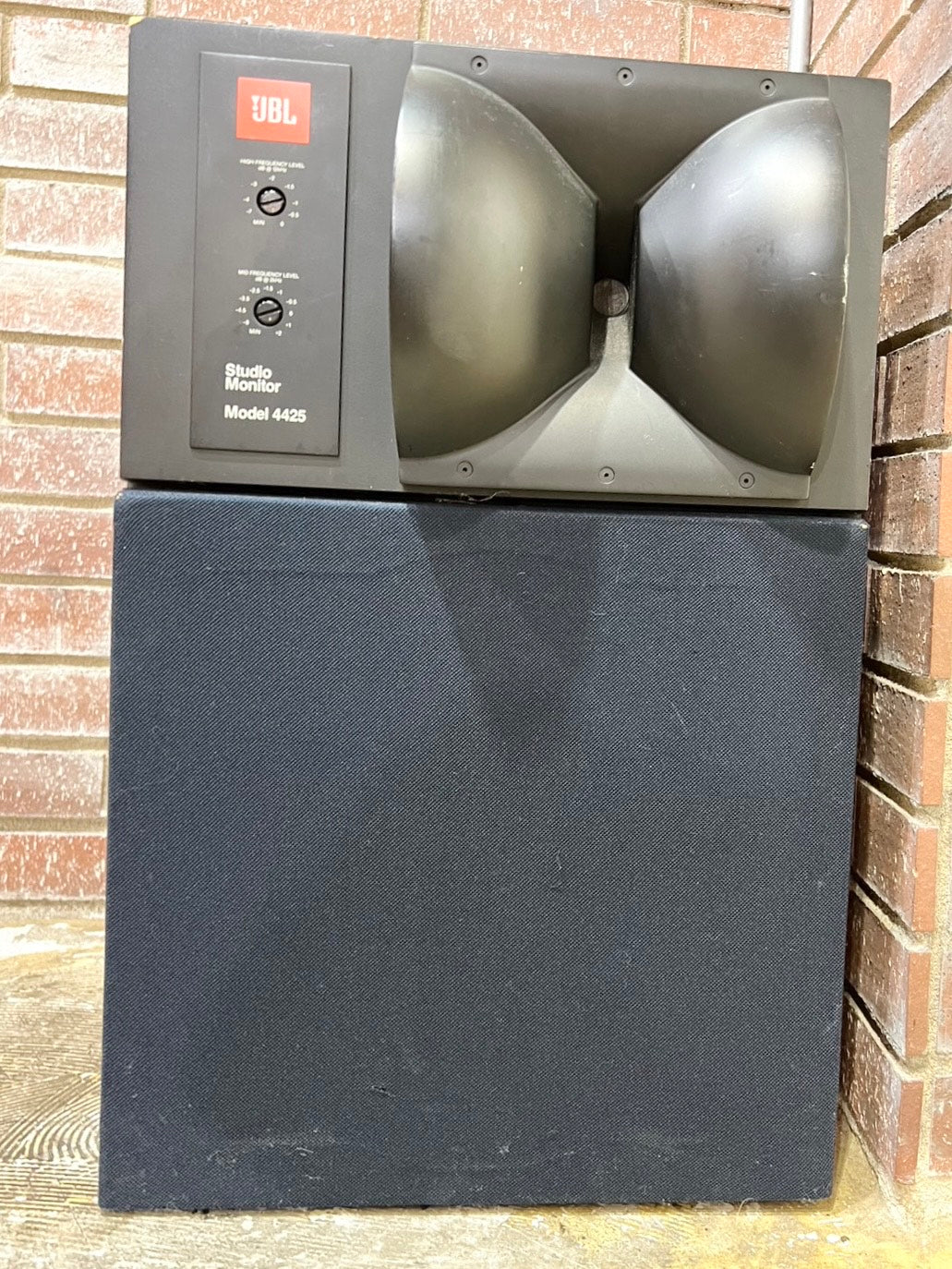 【会場】東京・渋谷区 / 千駄ヶ谷駅▸徒歩5分